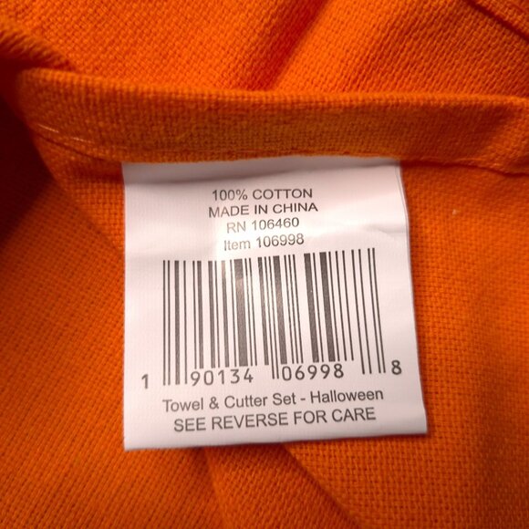 Halloween Kitchen Towel Set with Pumpkin Cookie Cutter Primitives By Kathy - Picture 7 of 8